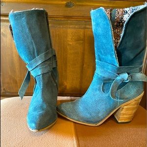 Freebirds by Steven denim ankle boots.